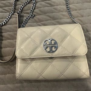 Tory Burch Cream/Beige Cross Body purse